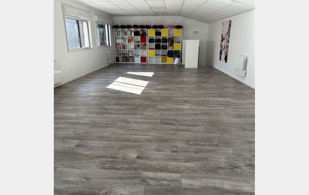 GLOBALES SOLUTIONS IMMOBILIERES : Local / Bureau | BASSE-GOULAINE (44115) | 242 m2 | 527 850 €  GLOBALES SOLUTIONS IMMOBILIERES : Local / Bureau | BASSE-GOULAINE (44115) | 242 m2 | 527 850 €