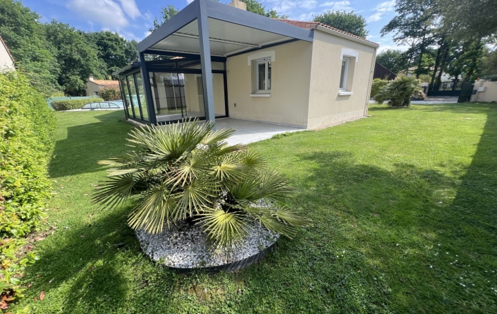 Maison   NANTES  140 m2 495 000 € 